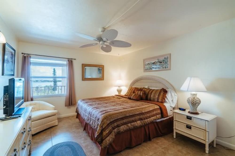 Condo, 1 Bedroom photo 3