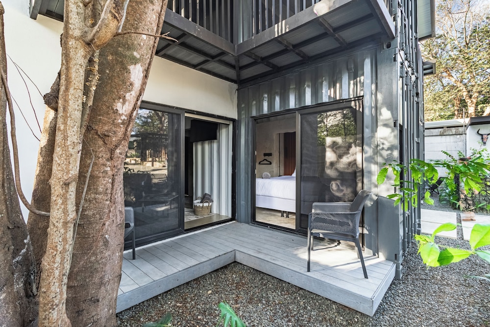 Condo, Patio, Garden View
