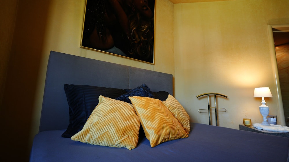 Comfort Room photo 1