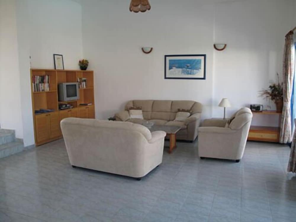 Villa, 2 Bedrooms, Sea View photo 2