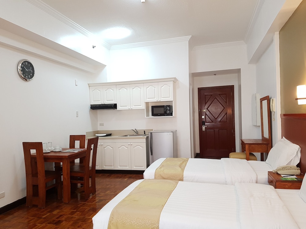 Deluxe Triple Room photo 3