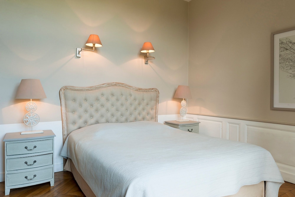 Junior Double Room