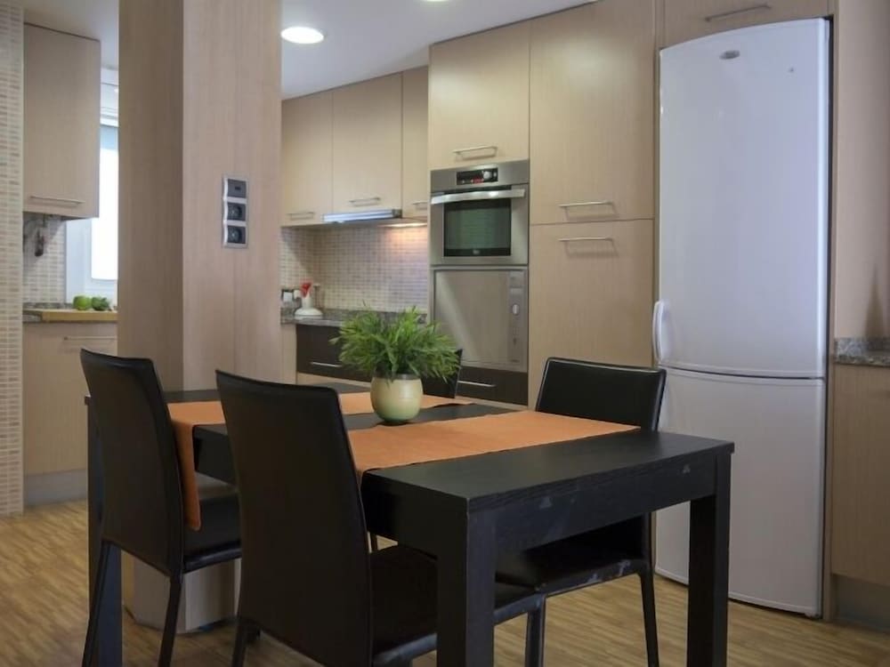 Apartment, 2 Bedrooms, Balcony photo 3