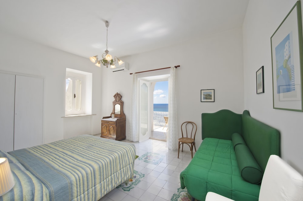 Villa, 4 Bedrooms, Smoking, Private Pool