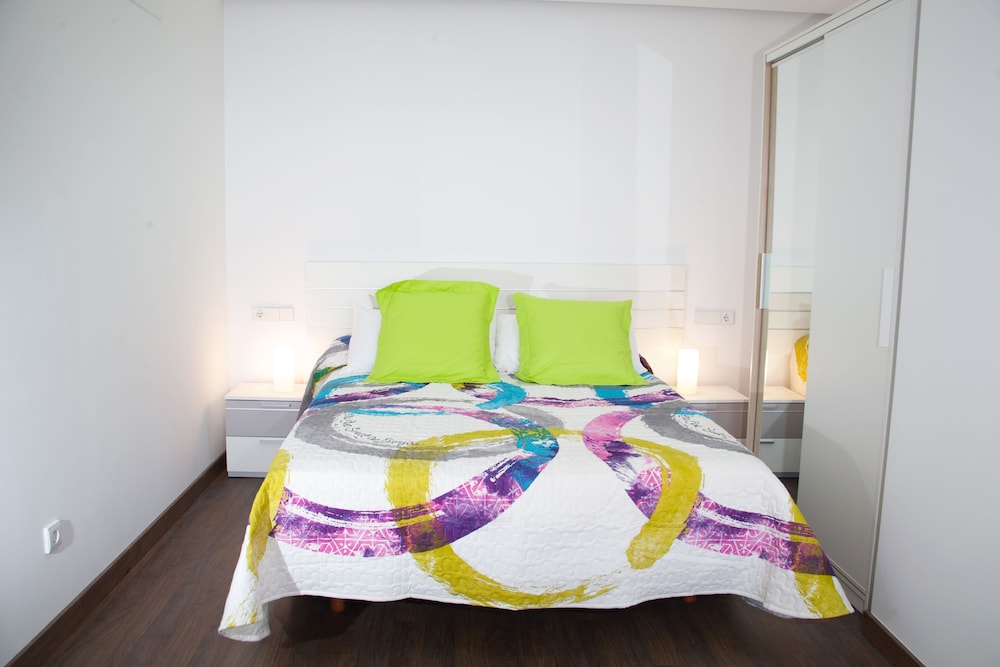 City Studio Suite, 1 Queen Bed With Sofa Bed, Park View