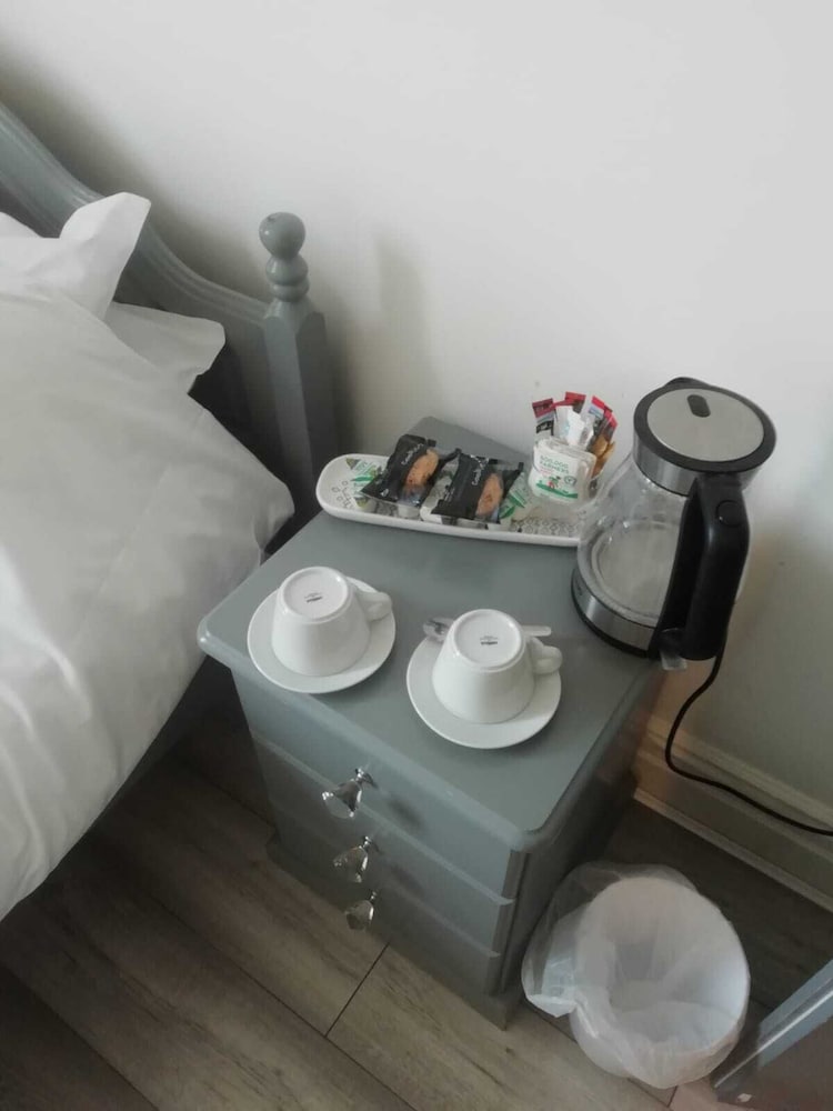 Classic Double Room, Ensuite (hot walls view), photo 6