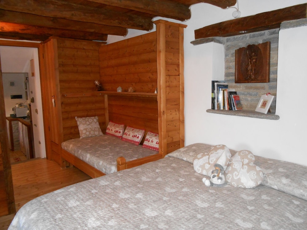 Family Suite, 1 Bedroom, Terrace, Mountain View
