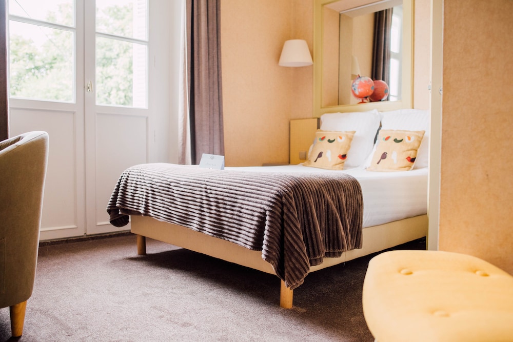 Business Double Room Single Use photo 3