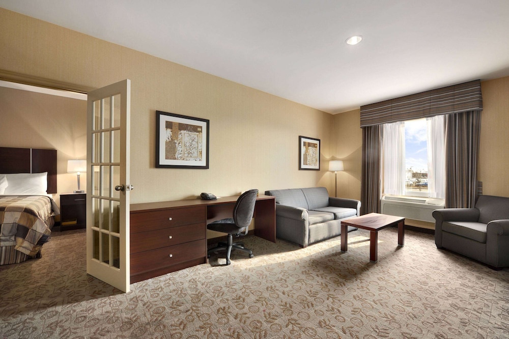 Suite, 1 Bedroom, Non Smoking - Photo 1