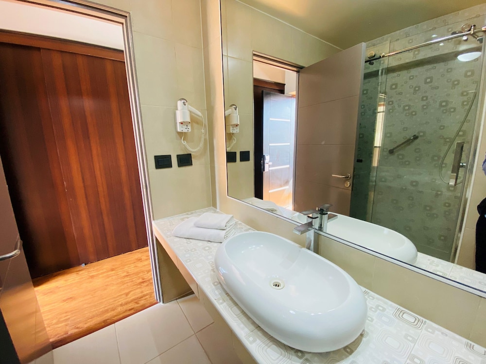 Superior Double or Twin Room, 1 Bedroom, Sea View - Photo 8