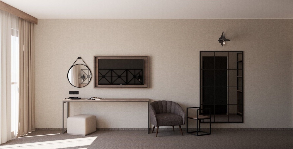 Suite, Balcony