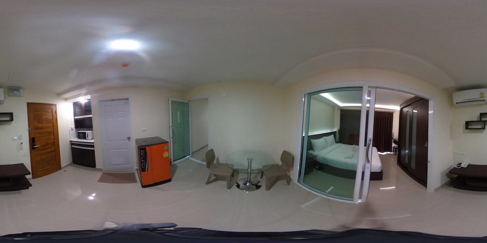 2-Bedroom Family Room photo 2