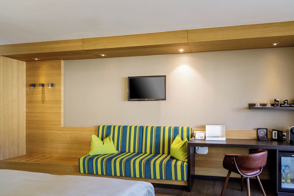Premium Double or Twin Room, Balcony, River View photo 3