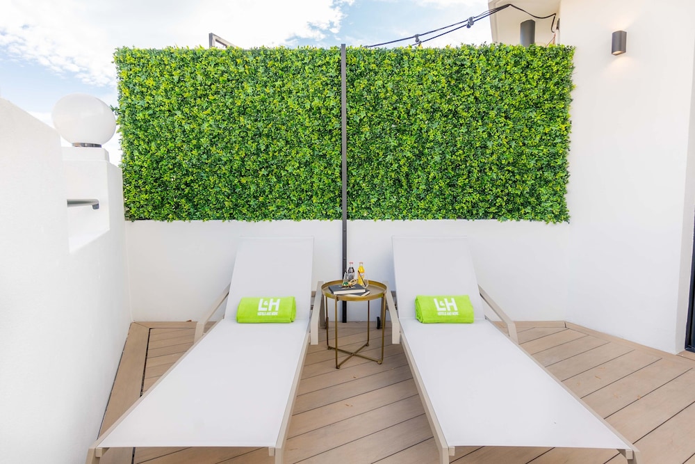 Premium Terrace - Photo 9