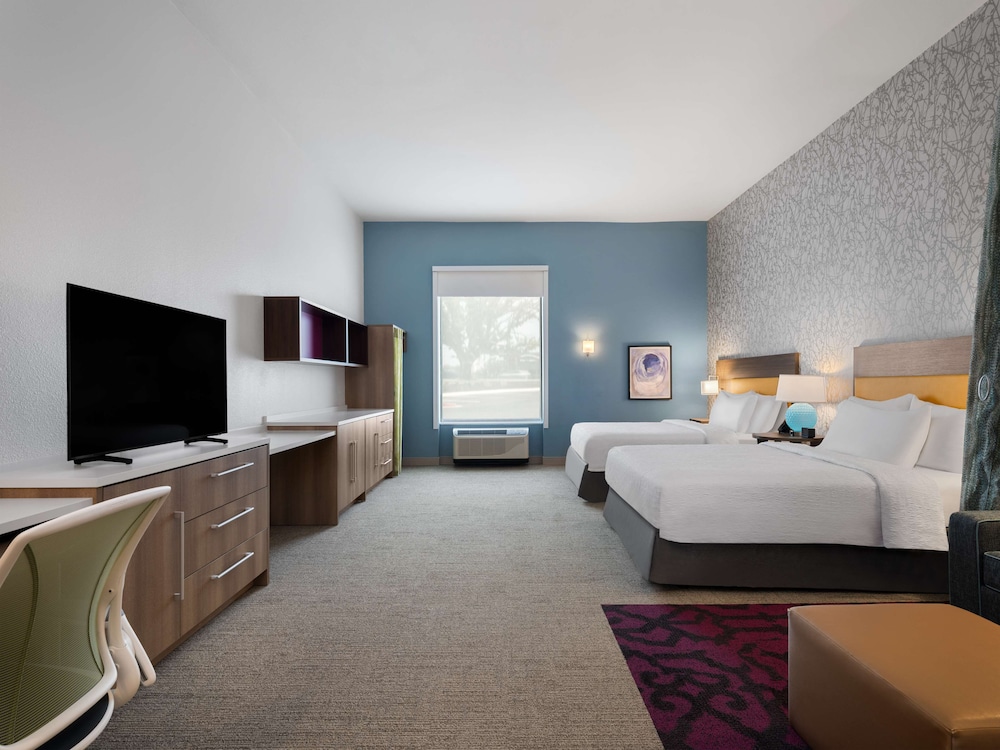 Studio, 2 Queen Beds, Accessible, Bathtub (Mobility & Hearing) photo 2
