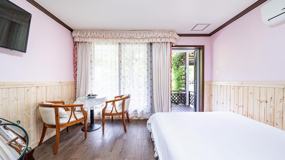 Basic Room, 1 Bedroom (Bonghwangsae ( F1 )) photo 2