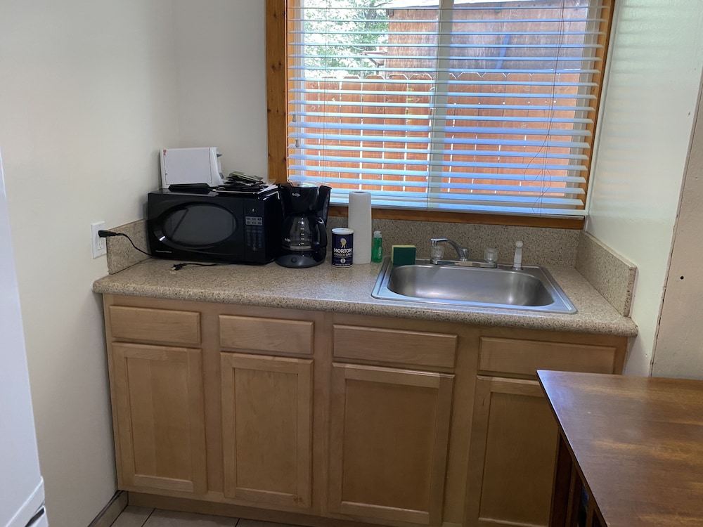 Standard Cabin, Private Bathroom, Mountain View (004 STUDIO 1Q KITCHEN)