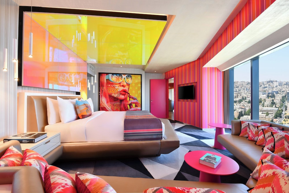 Suite, 1 King Bed, Corner (Wow Suite, penthouse) photo 2