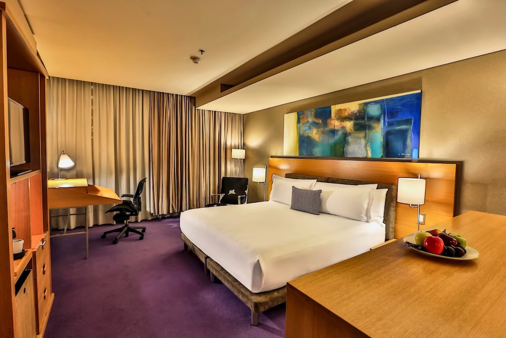 Junior Suite, 1 King Bed photo 2