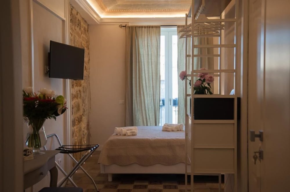 Double Room, Garden View (3)