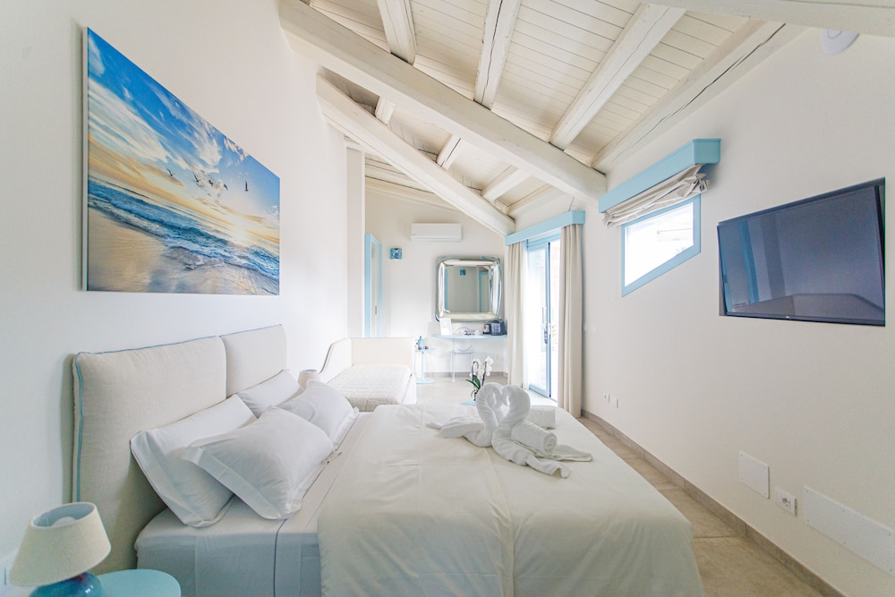 Junior Room