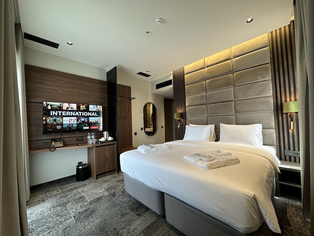 Deluxe Double Or Twin Room, Balcony photo 1