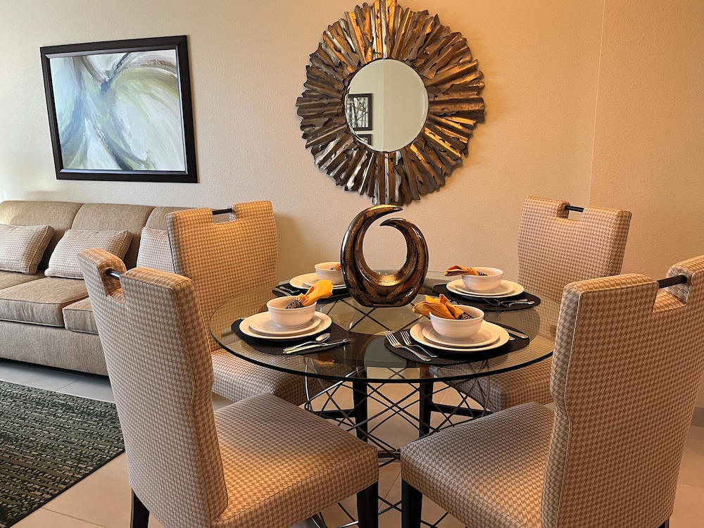 One Bedroom Suite - Photo 5
