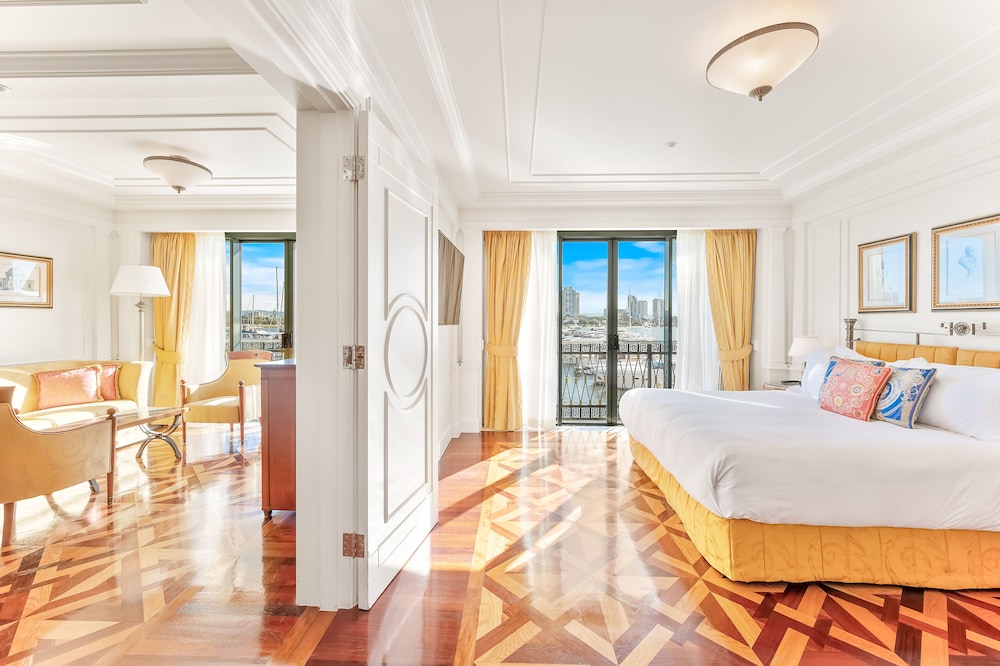 Broadwater Suite - Photo 5