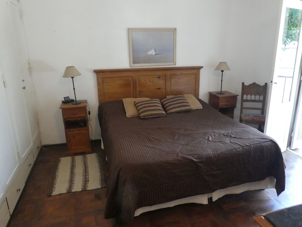 Family House, 2 Bedrooms, Kitchen, Park View photo 1