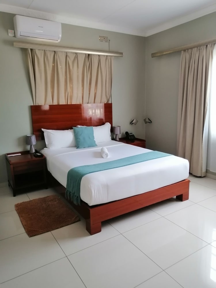 Standard Room photo 1