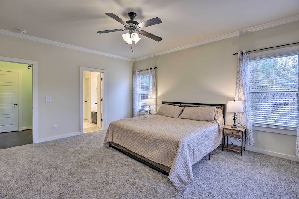 House (4 Bedrooms) photo 1