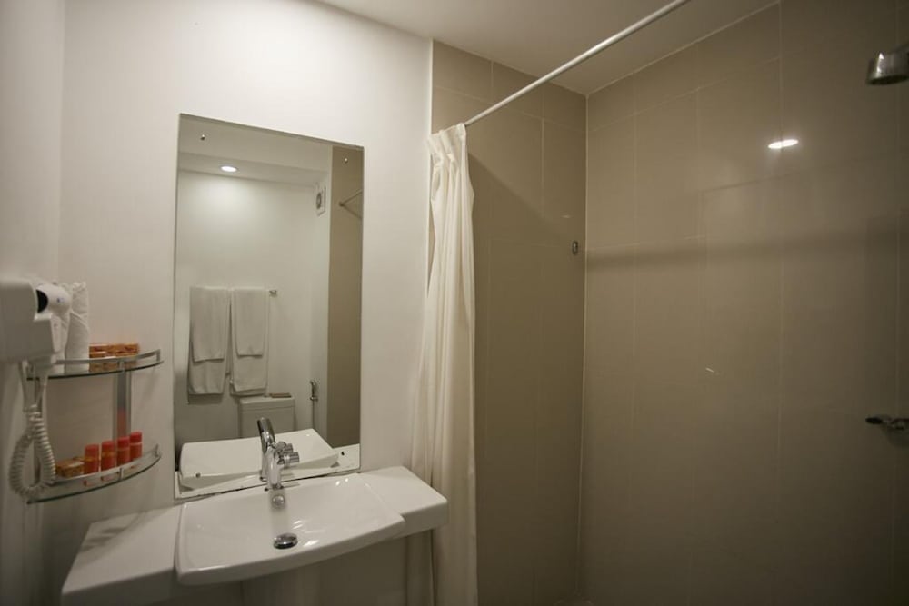 Superior Room, Partial Sea View - Photo 5