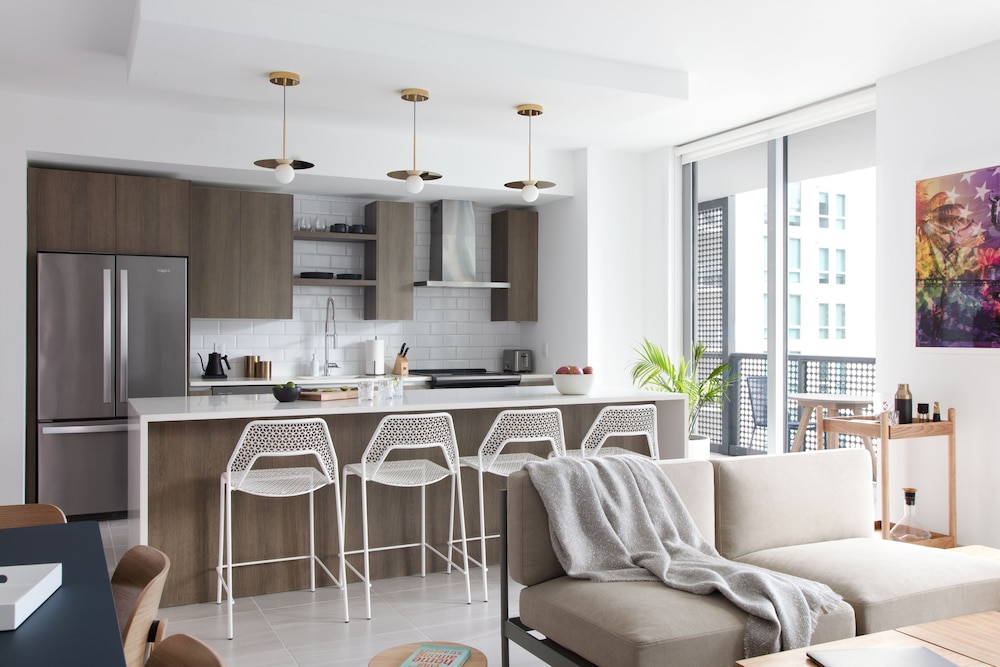 Superior Apartment, 3 Bedrooms, City View photo 3