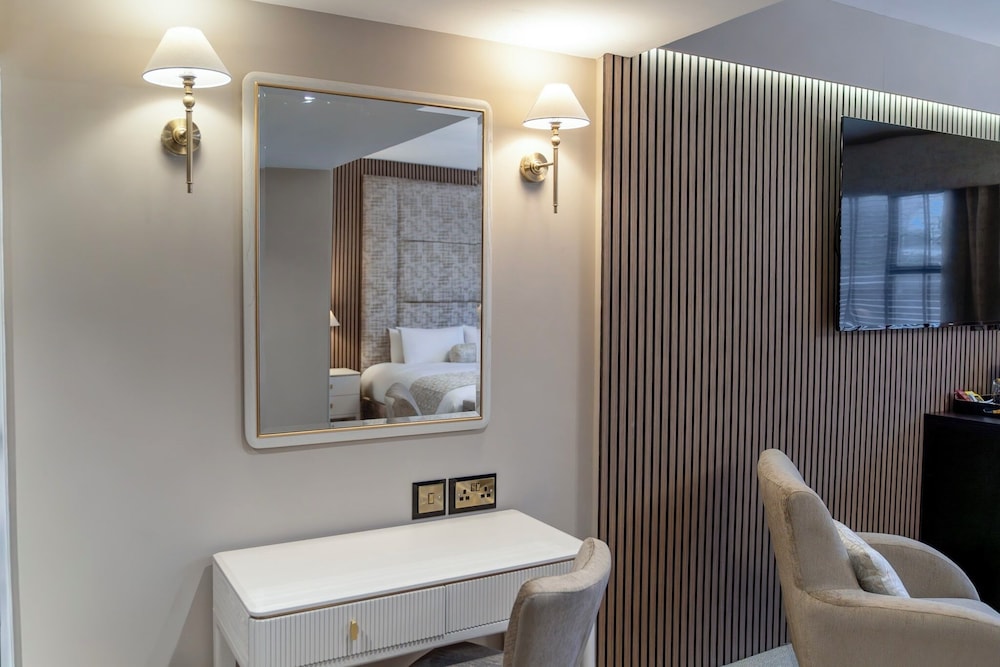 Suite - Photo 4
