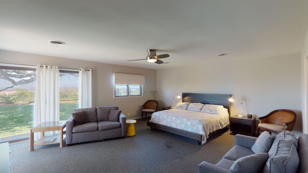 House, 4 Bedrooms photo 1