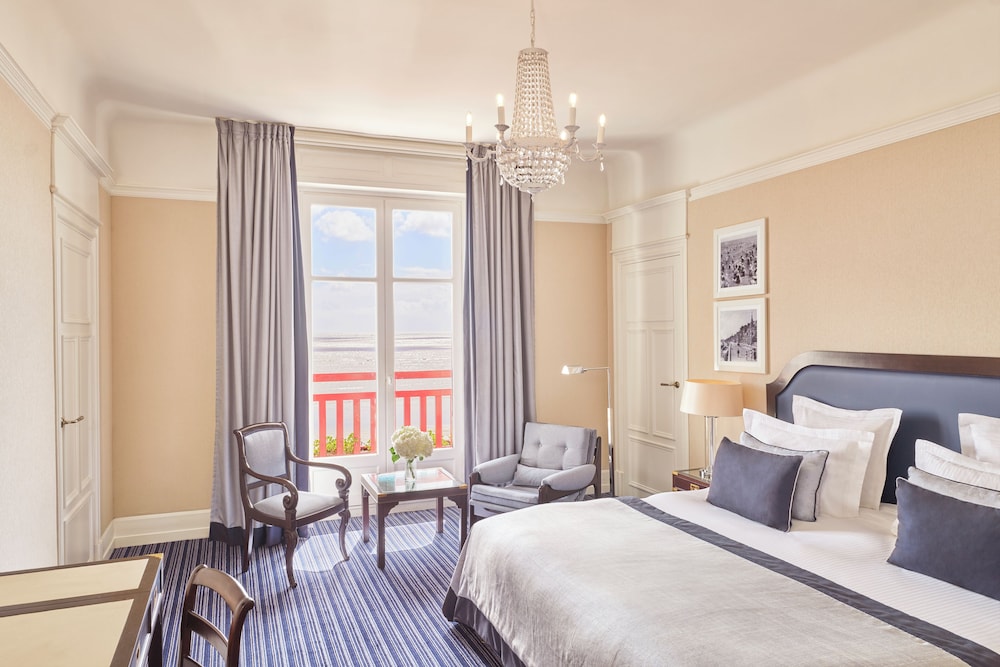 Executive Room, 1 Double Bed, Sea View photo 2