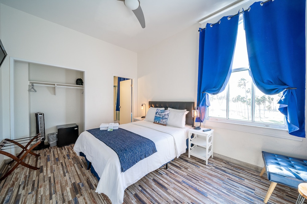 Double Room Ensuite with Sea View