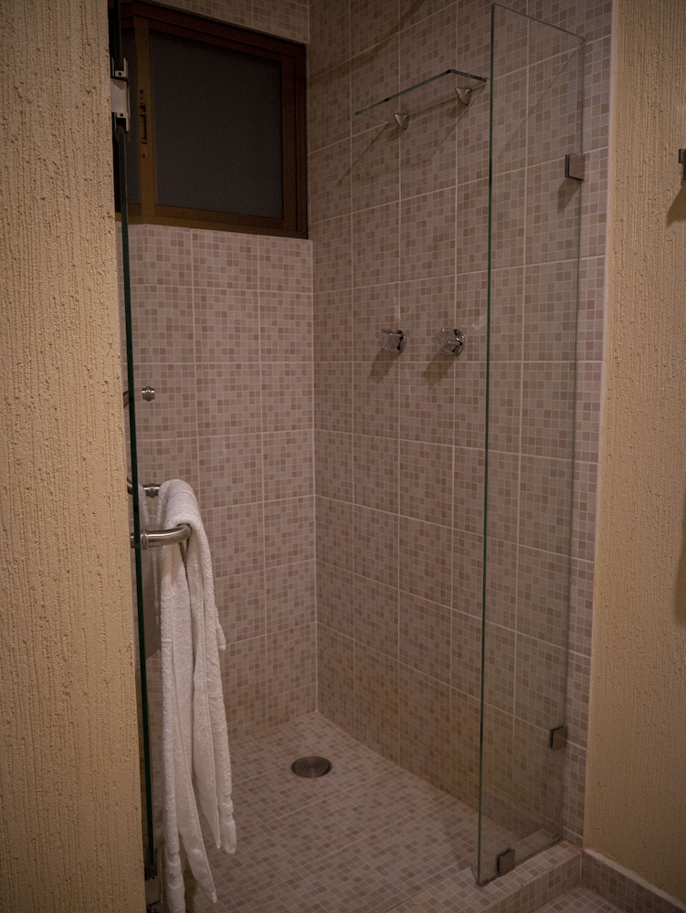 Traditional Room photo 2