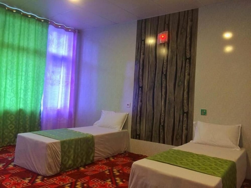 Standard Double or Twin Room - Photo 5