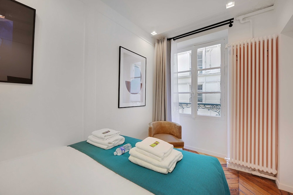 Apartment photo 3