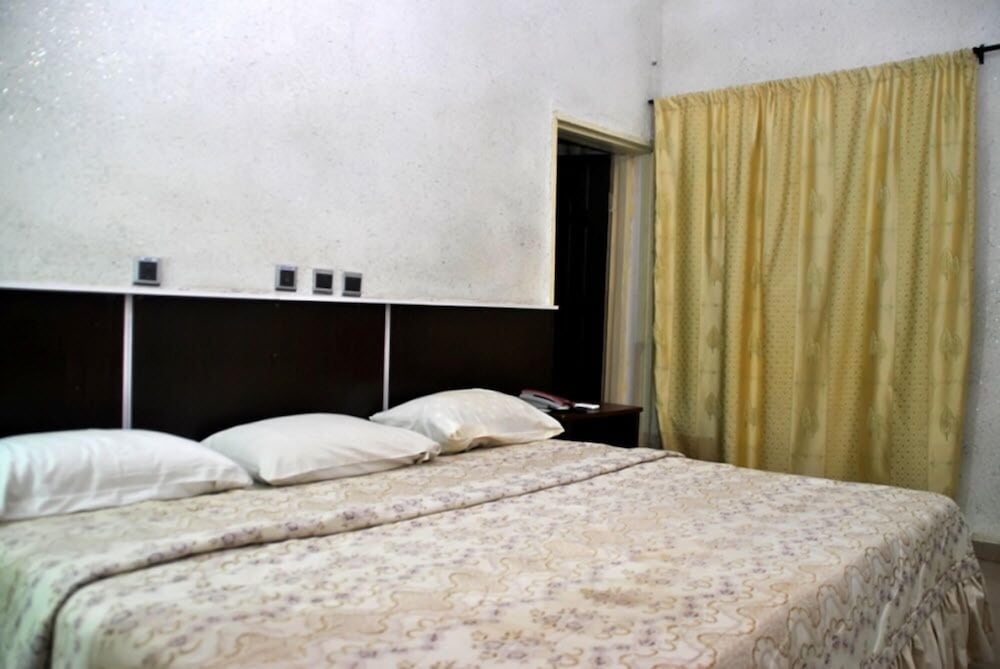 Deluxe Suite, 1 Double Bed, Non Smoking photo 3