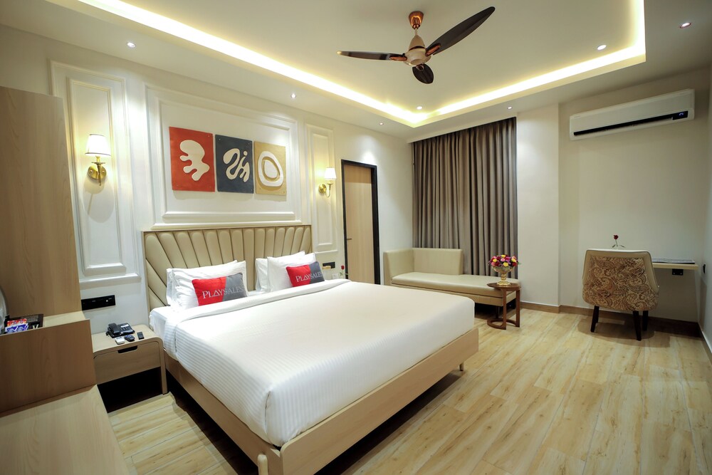 Luxury Apartment photo 3