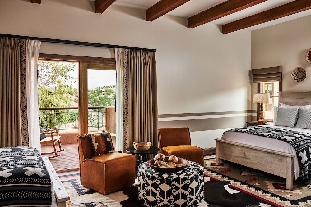 Suite, 3 Bedrooms (Casita) - Photo 9