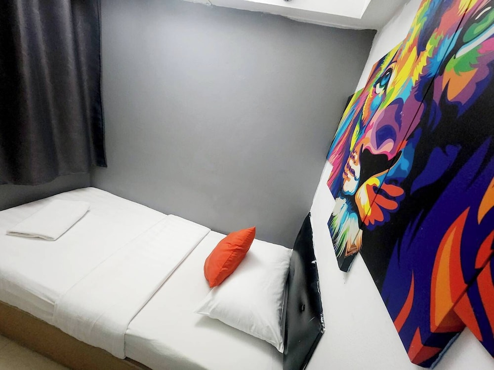 Basic Single Room with Private Bathroom