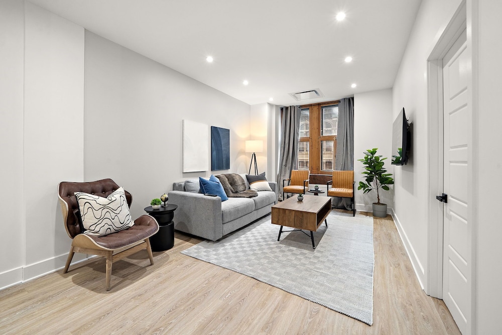 Superior Apartment, City View