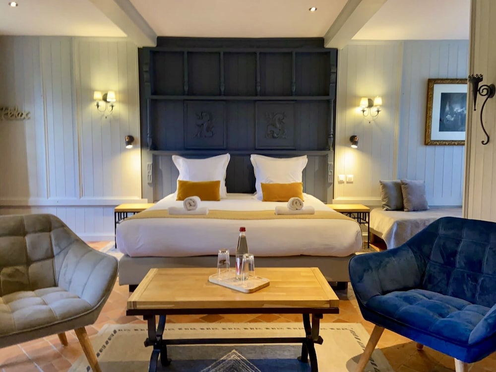 Deluxe Double Room, 1 King Bed photo 1