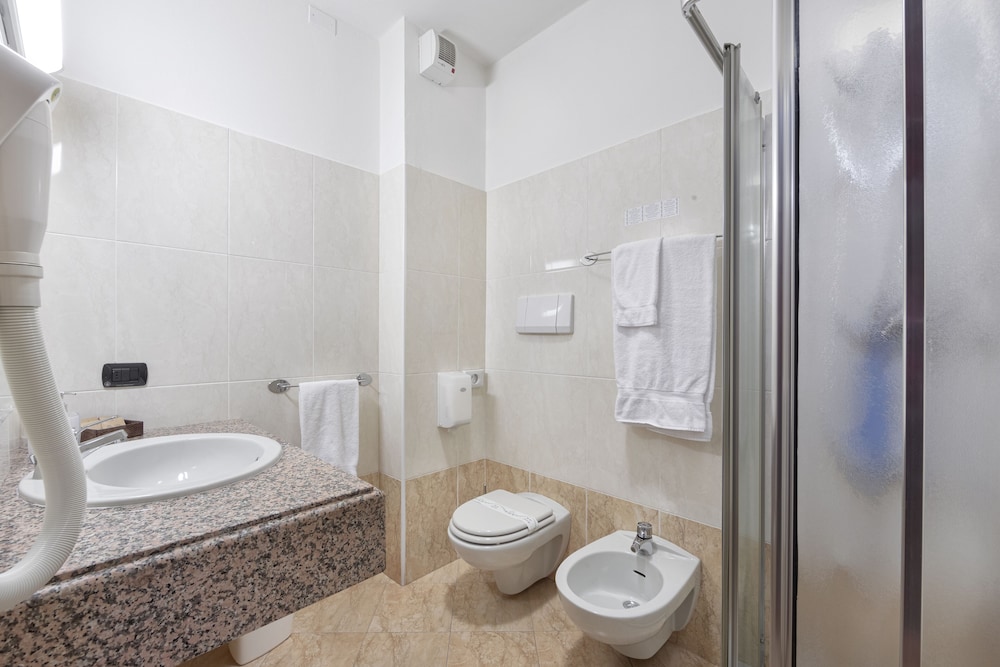 Double Room, Balcony, Courtyard Area photo 3