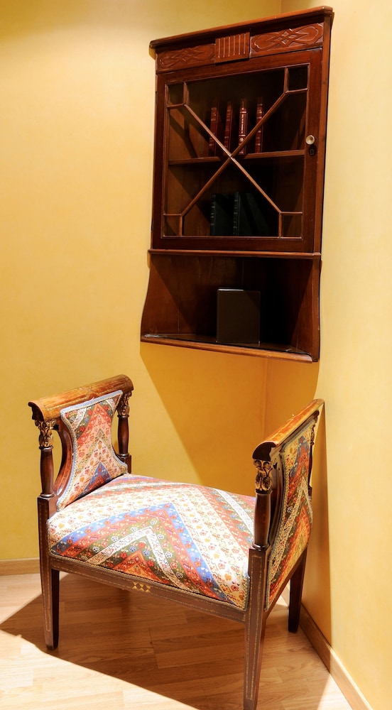 Classic Room - Photo 2