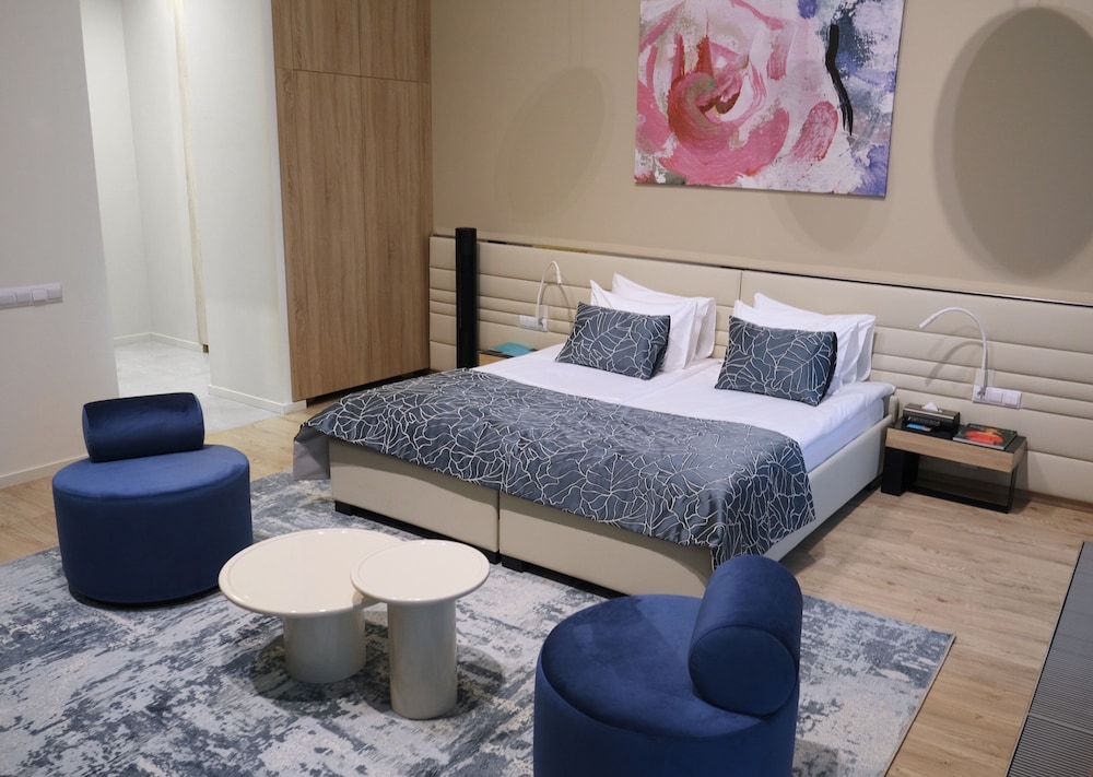 Premium Suite (Wellness Package)