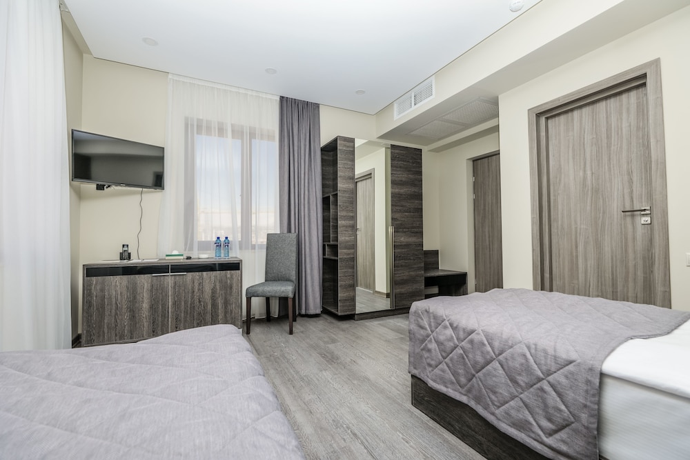Economy Twin Room photo 3